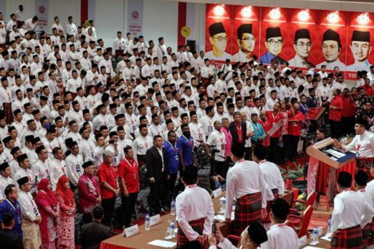 UMNO perlu berusaha betulkan sentimen masyarakat terhadap mereka