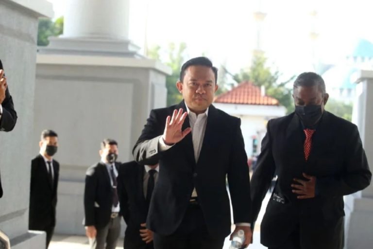 Wan Saiful nafi minta, terima rasuah RM6.9 juta