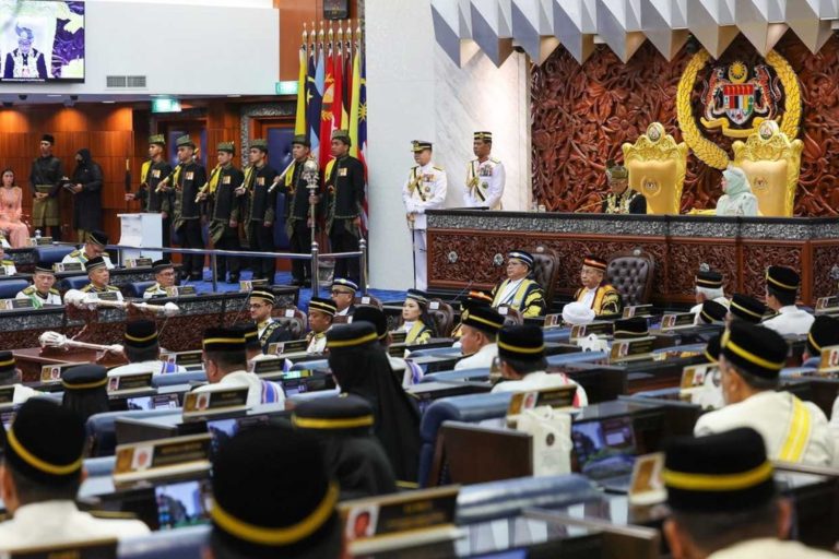 Dewan Rakyat tegang, Tuan Ibrahim dakwa ucapan YDPA disediakan kerajaan