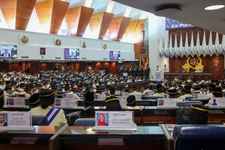 Dewan Rakyat akan tumpukan isu hutang negara, bantuan gempa bumi dalam persidangan hari ini