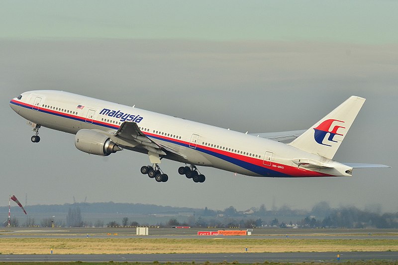 800px-Boeing_777-200ER_Malaysia_AL_MAS_9M-MRO_-_MSN_28420_404_9272090094