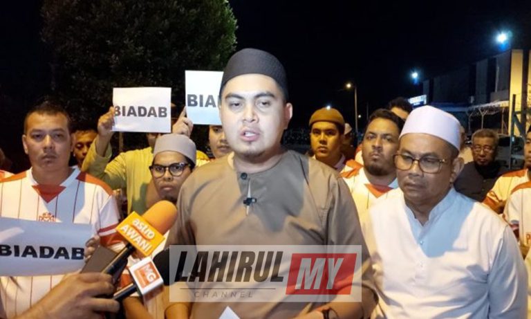 Permohonan maaf bertulis atau boikot ? – Akmal Saleh