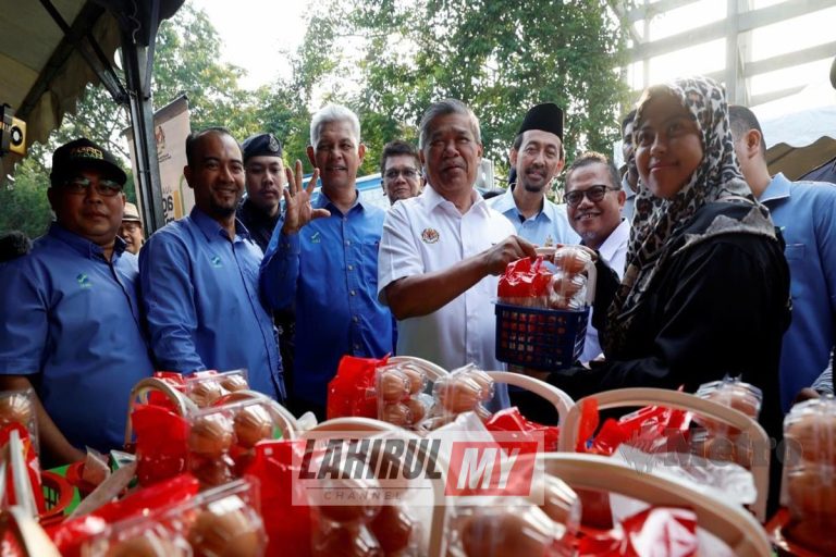 Jualan Semarak Syawal Agro MADANI tawarkan potongan harga hingga 30 peratus – Mohammad Sabu