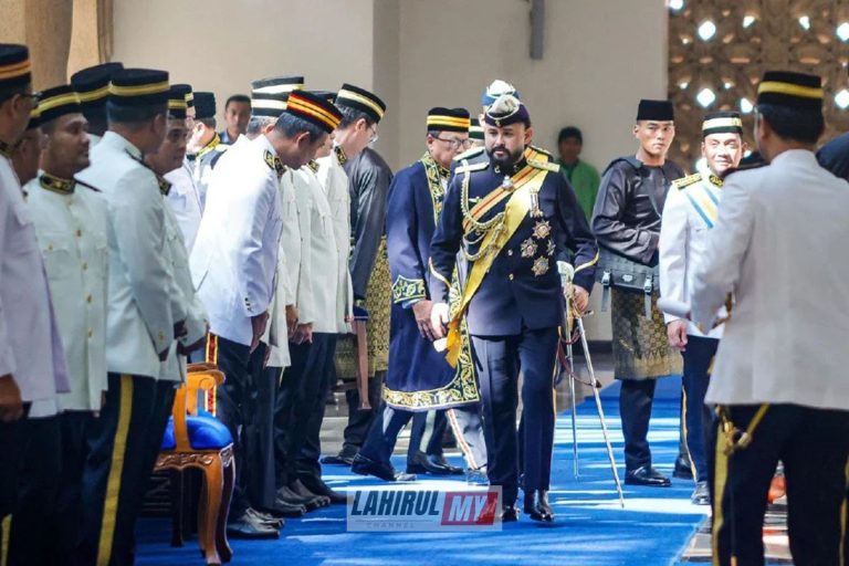 Perbaharui silibus pelajaran yang sudah tidak relevan – Tunku Mahkota Ismail