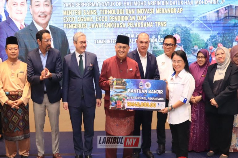 RM360,000 sumbangan dari TPNS buat sekolah terjejas banjir – Mohd Arifin