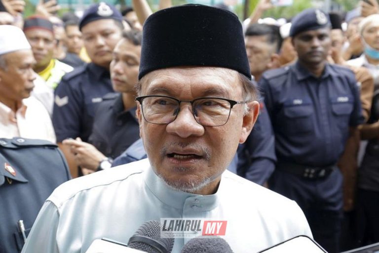 Kerajaan sedia perbaiki dan pinda akta lompat parti – PM Anwar