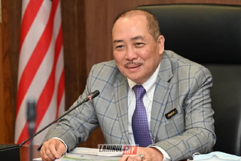 Kerajaan Sabah setuju pelarasan gaji penjawat awam negeri selaras SSPA