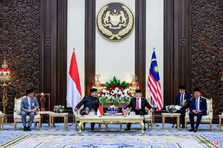 Prabowo diberikan sambutan negara penuh istiadat di Istana Negara