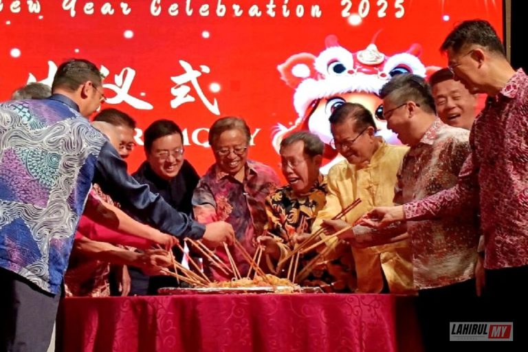 Premier Sarawak zahir penghargaan kepada PM atas pengiktirafan PETROS